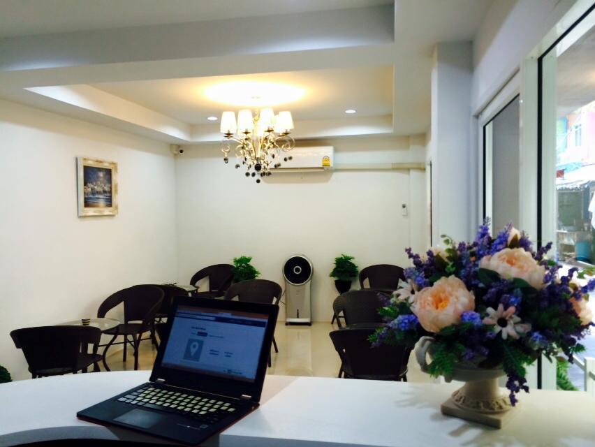Bann Bunga Inn Bangkok Esterno foto